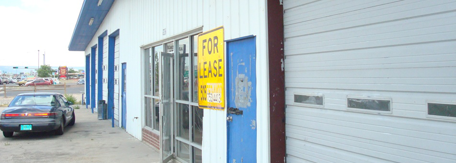 3000sq. ft Commercial Bldg. Great location in center of town